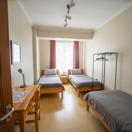 Zaya Hostel Улан-Батор Екстер'єр фото